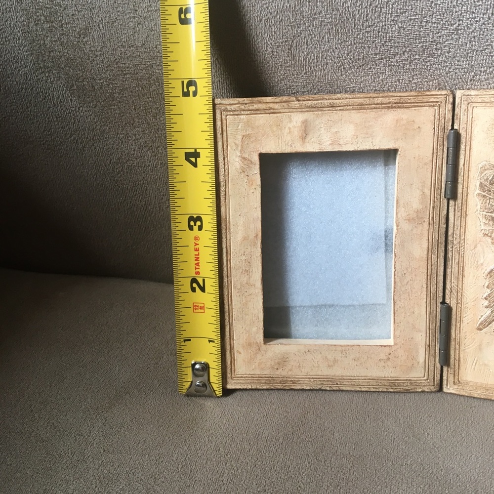 Folding Butterfly Frame - Picture 2 of 5